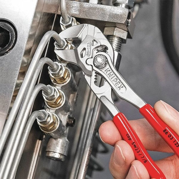 5 in Knipex Cobra Straight Jaw Plier Wrench Smooth, Plastic Grip  86 03 125