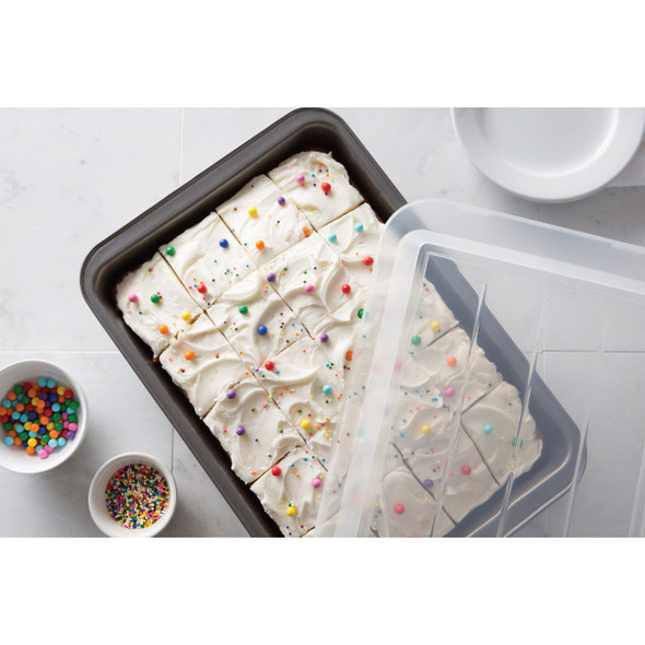 Goodcook 13 In. x 9 In. Non-Stick Cake Pan with Plastic Snap-Closure Lid 04009 613425