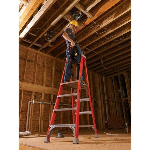 Louisville 6 ft 0.25 in Fiberglass Platform Stepladder, 300 lb Capacity FXP1704