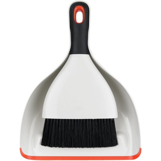 1334480 OXO 4.25 In. W. Polypropylene Whisk Broom with Dust Pan