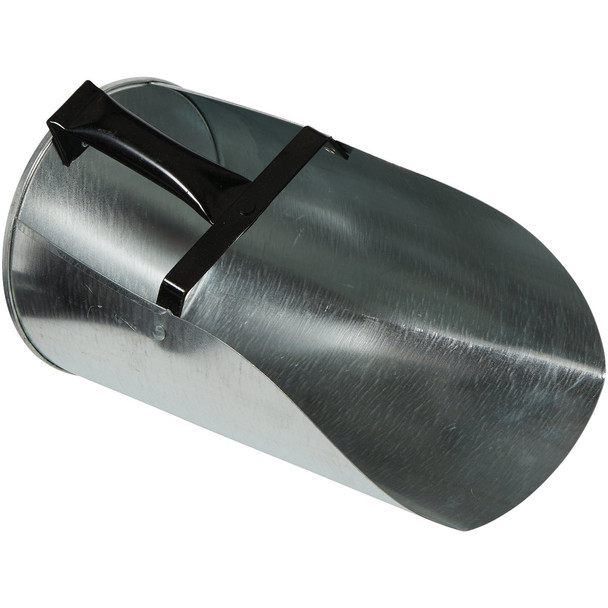 Farm-Tuff 4 Qt. Galvanized Feed Scoop 4QT