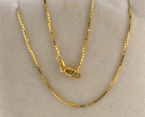 14 karat yellow gold box necklace weighing 4.2 grams.  20 " in length