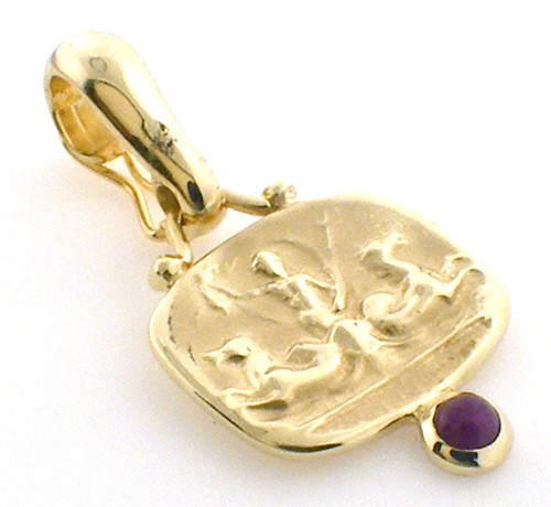 14 karat yellow gold roman style pendant weighing4.6 grams