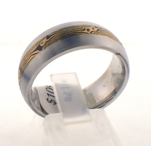 Cobalt chrome/18ysh satin wedding ring. The total weight of the ring is 10.1 grams and is made for a finger size of 10.