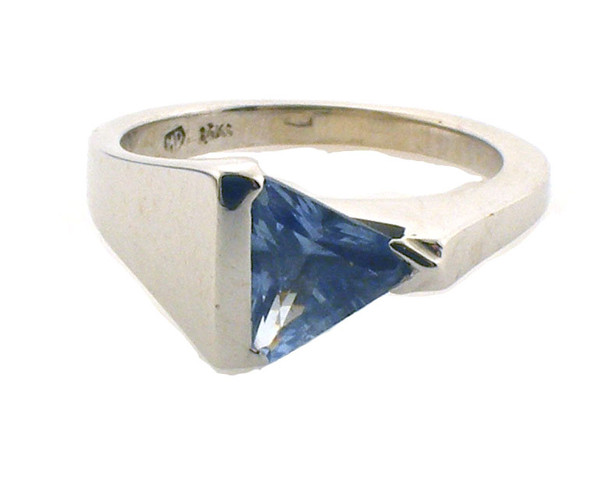 14k wg with blue spinel stone. size 7.25