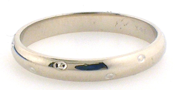 14k white gold wedding band weighing 1.36 dwt