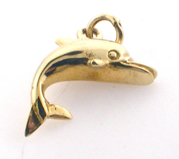 14 karat yellow gold Dolphin charm weighing 1.9 grams