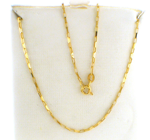 14 karat yellow gold elongated box necklace 20 inches weighing 2.6 grams