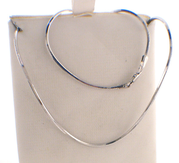 14 karat white gold snake chain 18 inches in length weighing 7.7 grams