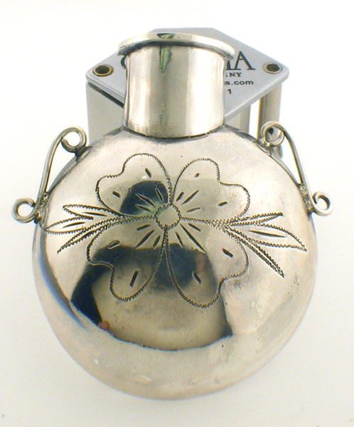 Sterling Jug pin weighing 15.5 grams . approx 2.5 inches in diameter