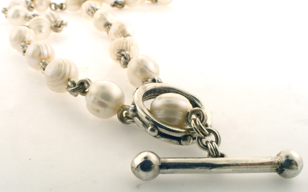 Sterling silver and pearl Stephen Dweck necklace. The total weight of the bracelet is 49.6 grams
