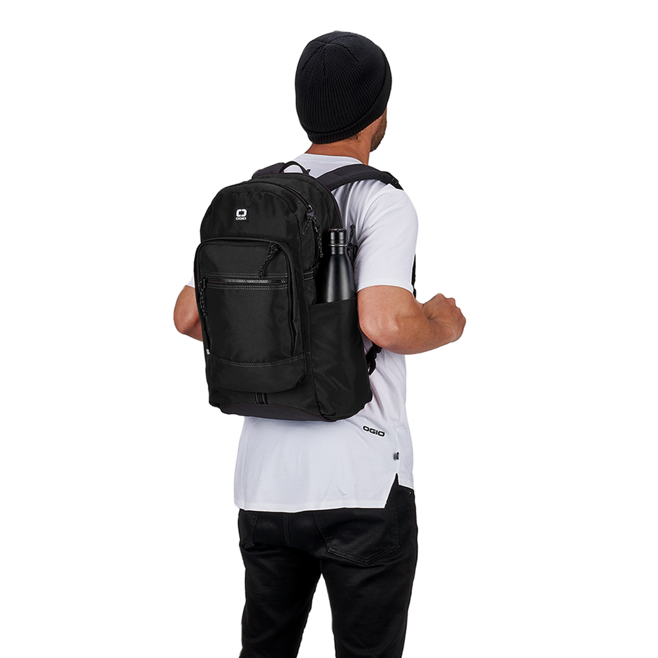 OGIO ALPHA Recon 220 Backpack (Black 