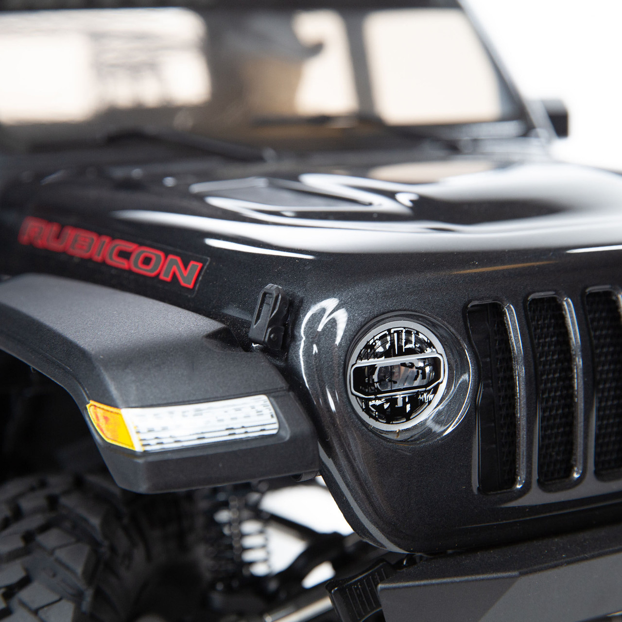 Axial SCX10 III Jeep JT Gladiator RTR 4WD Rock Crawler (Grey