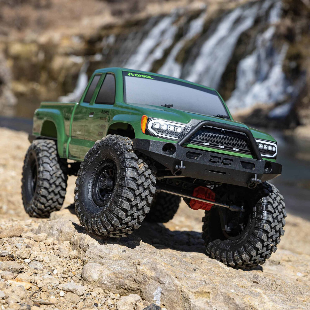 Axial 1/10 SCX10 III Base Camp 4WD Rock Crawler Brushed RTR, Green