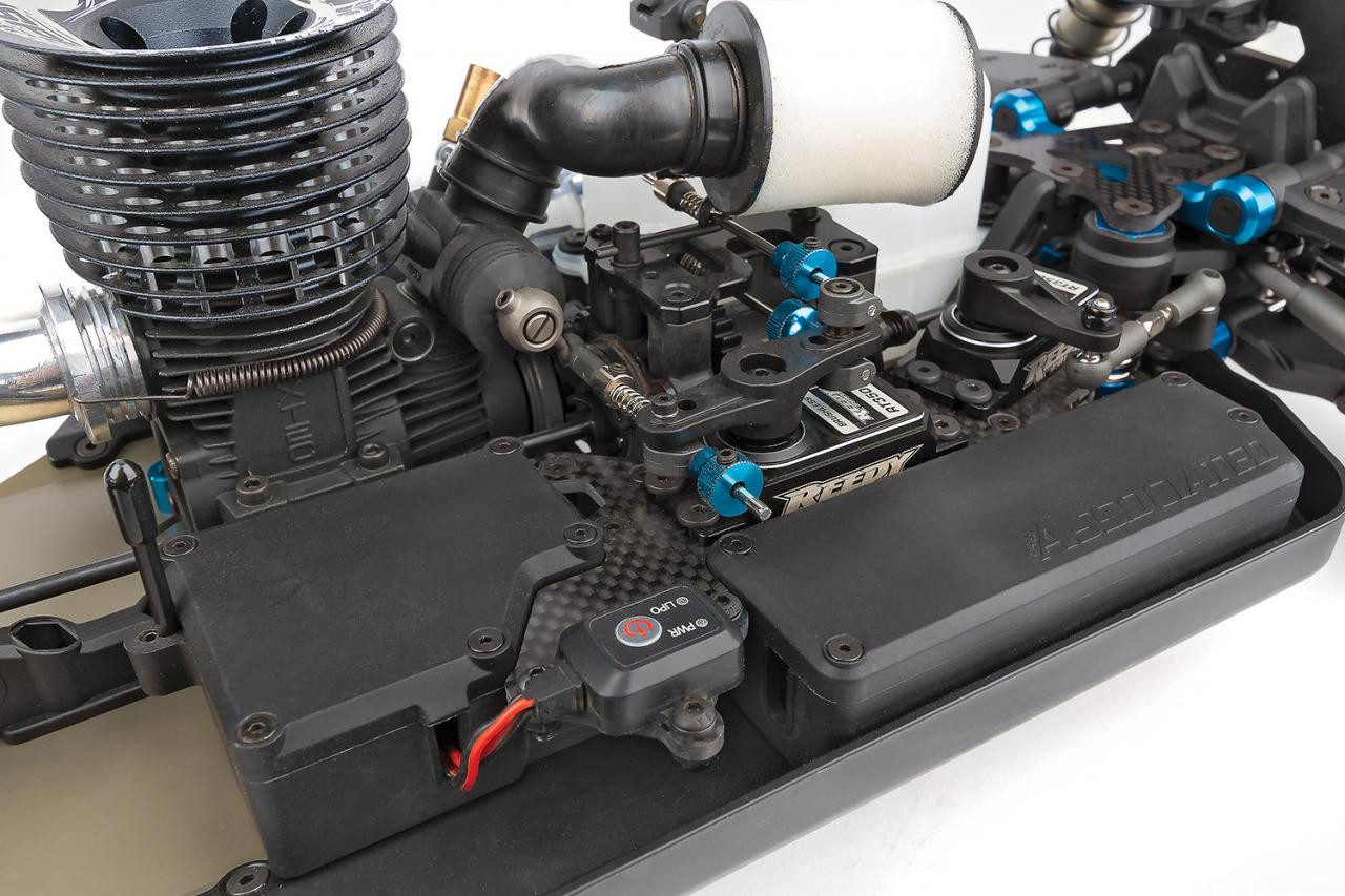 オーダー続き Team Associated RC8T4 Team 1/8 4WD Off-Road Nitro Truggy Kit