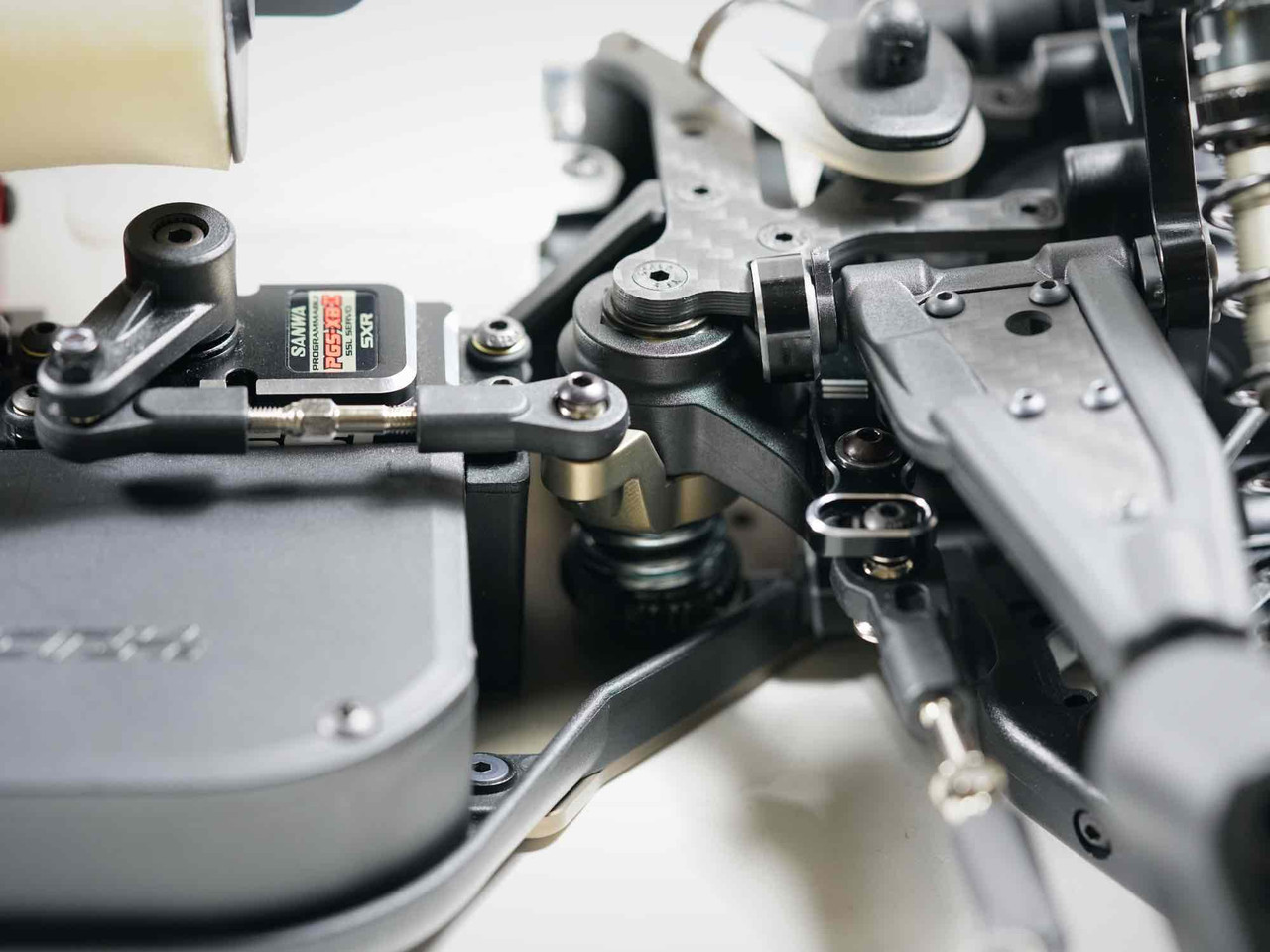 SWORKz S35-4 1/8 バギー エンジン付き SWORKz S35-4 Evo 1/8th nitro buggy - Circus RC News