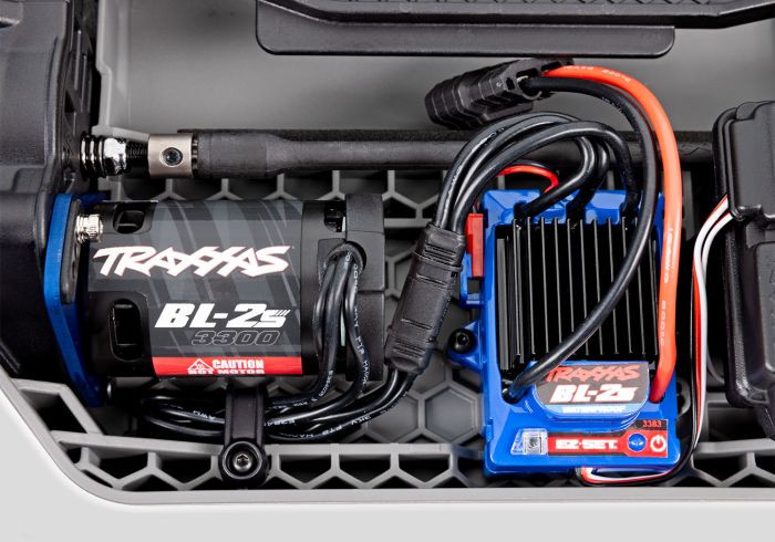 Traxxas Rustler 4X4 BL-2s: 1/10 Scale 4WD Stadium Truck Blue