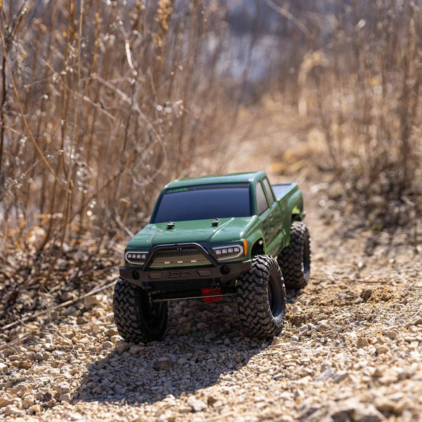 Axial 1/10 SCX10 III Base Camp 4WD Rock Crawler Brushed RTR, Green