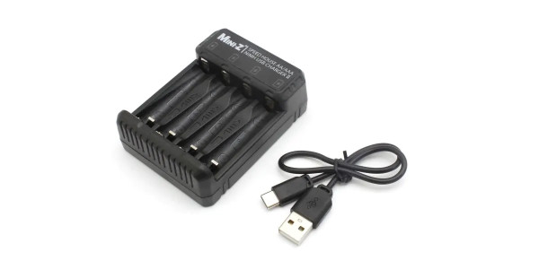 Kyosho SPEED HOUSE AA/AAA NiMH USB Charger2