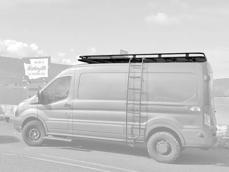 Side view featuring Aluminess Weekender Roof Rack.