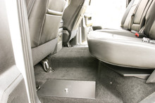 Hooke Road Lockable In-Floor Storage Security Lid For Dodge Ram 1500/2500/3500 (2009–2018) – Black Steel