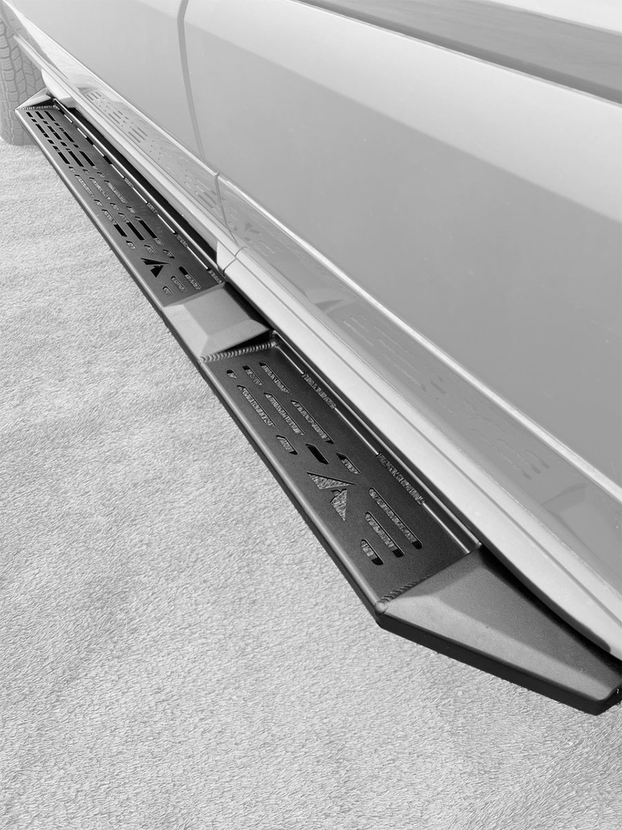 Close-up picture featuring Aluminess Touring Side Steps for Ford Transit vans.