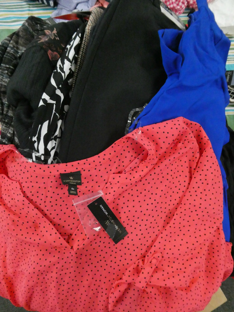 Buy Wholesale Ladies Liquidation Attire In Bulk Quantity Located
