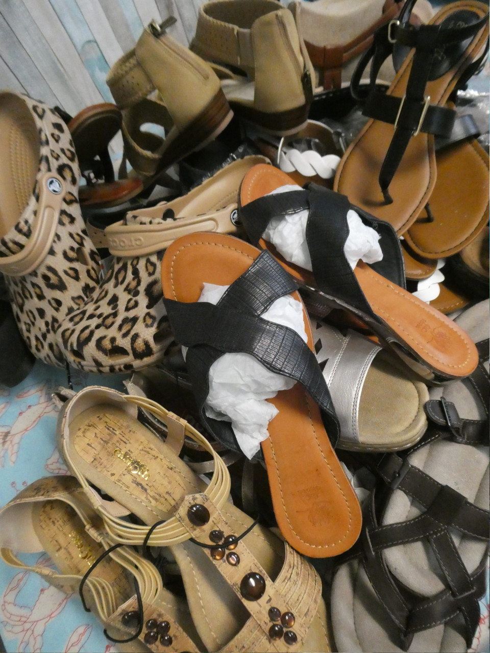 Penneys shoppers snap up 'timeless' €8 sandals that could rival €100 designer  brand this Summer - Dublin Live