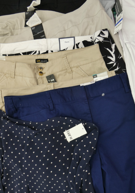 15pc SHORTS & CAPRIS INC Lands End LEE PLATINUM #17336R (N-5-6)