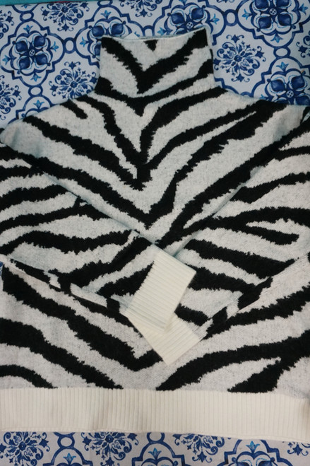 10pc Womens KAREN KANE Zebra Sweaters #25998T (W-6-4)