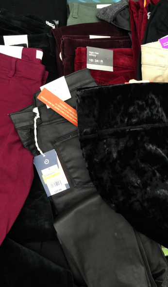 25pc Juniors / Womens Pants ANA Mossimo UNIVERSAL THREADS #17679L (B-7-2)