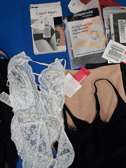 37pc  Shapewear & Lingerie COMMANDO Fluer de Mal SKlMS Dominique Store Returns #35936d (B-2-4)