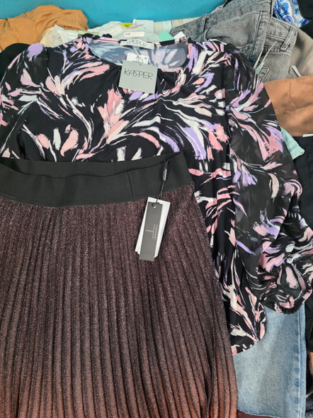 153pc Womens Dresses JEANS Tops SWEATERS Nic + Zoe N*RDSTR*M Max Studio #36060M ()