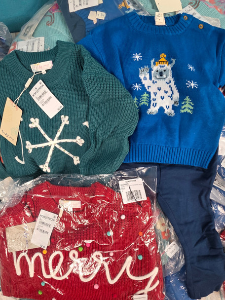 39+pc Sweaters & Sets Christmas TUCKER + TATE Truly Me OVERSTOCKS #36093G (B-12-3)