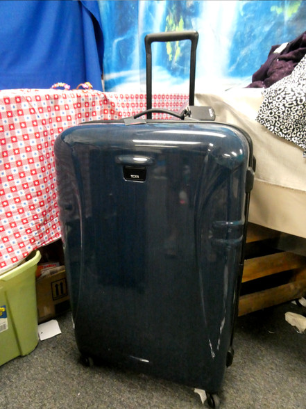 I picked up this BIFL TUMI suitcase for $5.99 at my local thrift