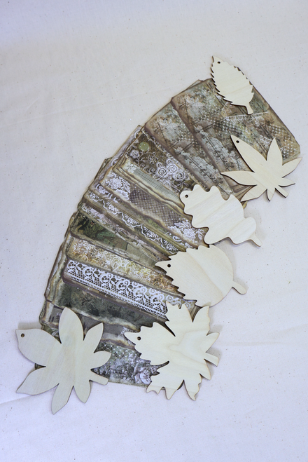 Wooden Leaves And Paper Creativity Bundle