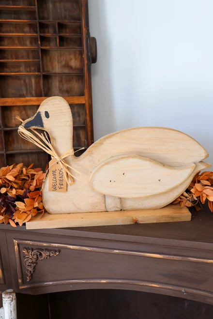 Rustic Wood "Welcome Friends" Goose On Base