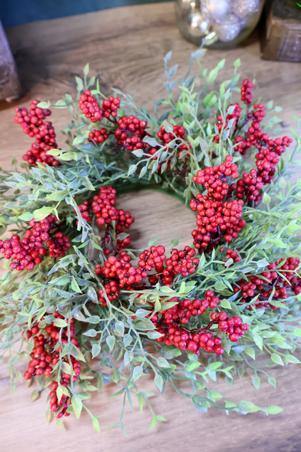 Teeny Leaves And Red Berries Candle Ring - 4"