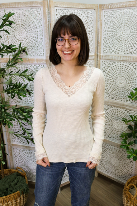 Lace In Point Top