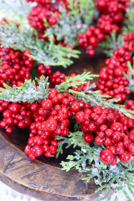 6" Garnet Grove Cedar And Berries Candle Ring