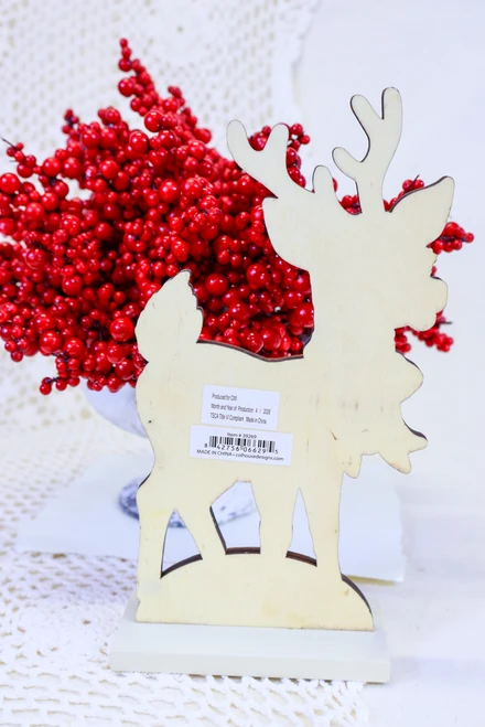 Nostalgic Reindeer Sitter