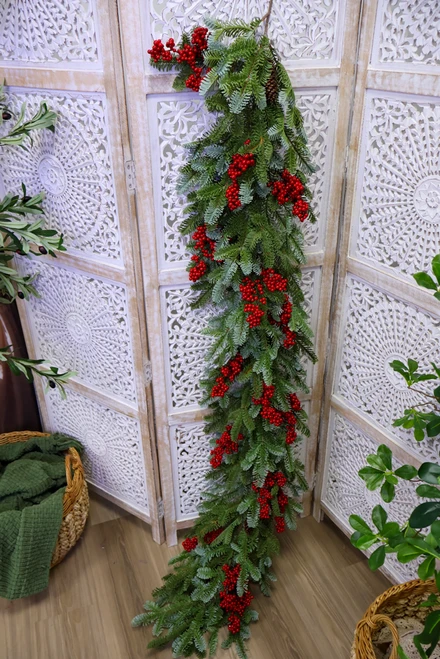 6' Scarletton Spruce Garland