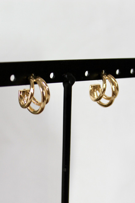 Your Go To Hoop Earrings - Gold