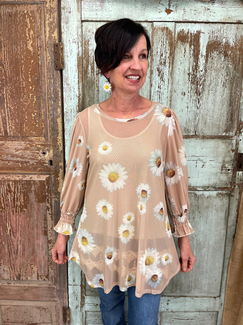 A Field Of Daisies Top - BEIGE