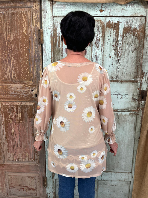 A Field Of Daisies Top - BEIGE