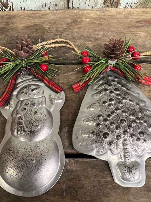 Metal Molded Ornament Set (set of 3)