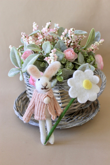 Critter - Daisy Bunny
