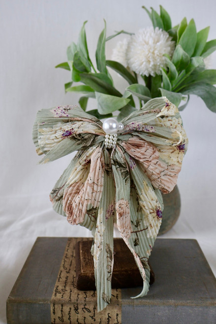 The One That I Want Bow
