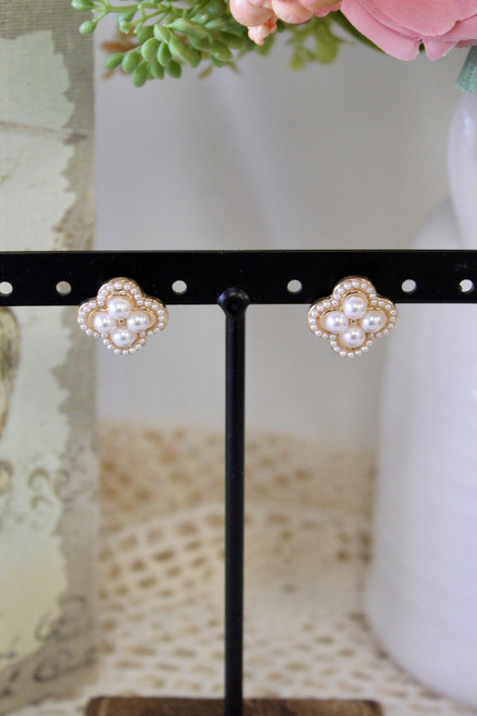 Cluster Of Pearls Earrings