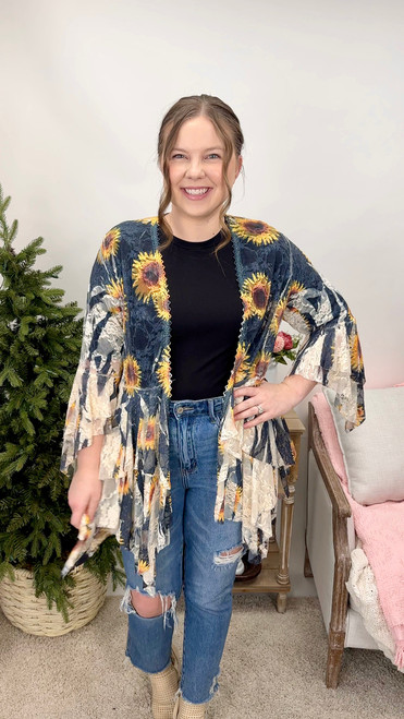 Seeking The Sunshine Kimono - Black